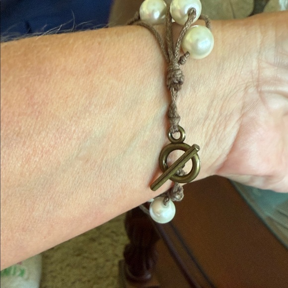 Pearl Accent Brown Cord Bracelet with Toggle Closure 7 1/2 Inches - Picture 3 of 3